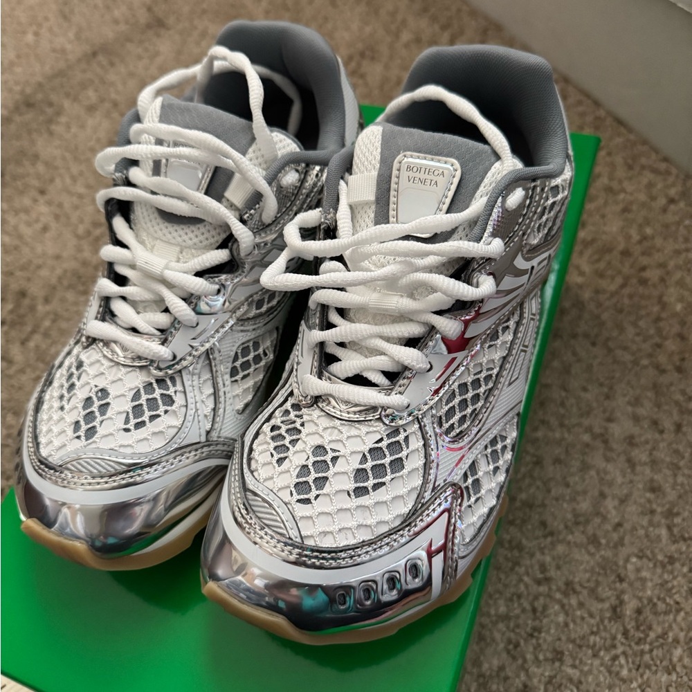 Bottega Veneta Kids Silver and White Sneakers